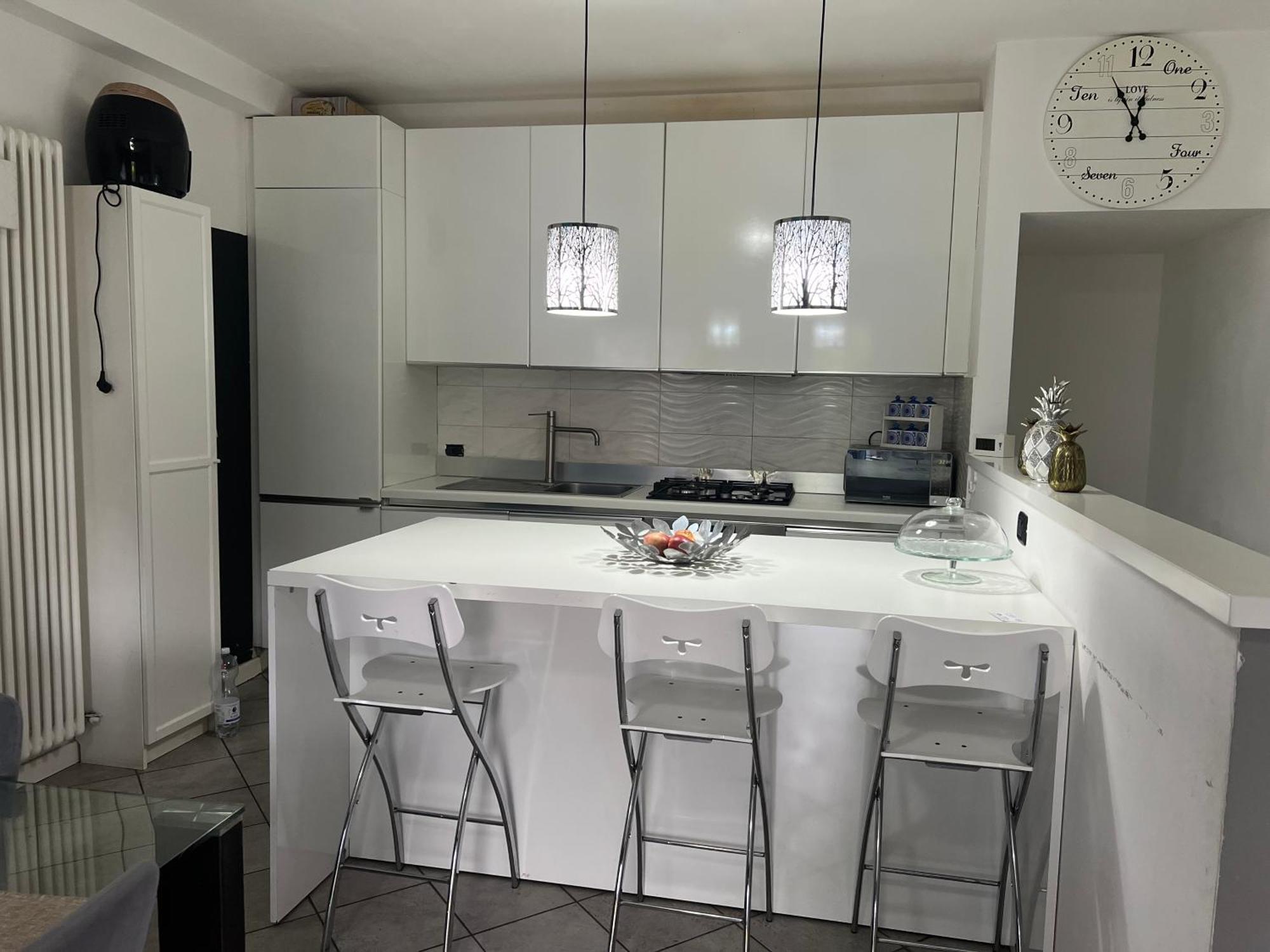 B&B Resilienza - Camera Privata Con Bagno Lecco Ngoại thất bức ảnh